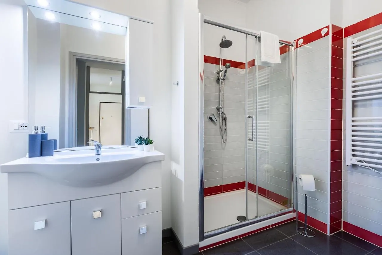 Apartment Central Station 13Min - 2 Bedrooms, 2 Bathrooms, Metro Milan